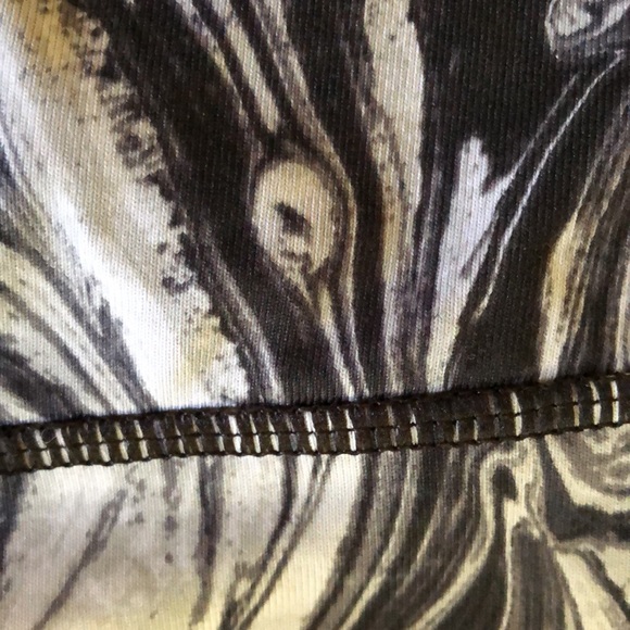 NWOT Victoria Secrets Sport leggings - Picture 4 of 10